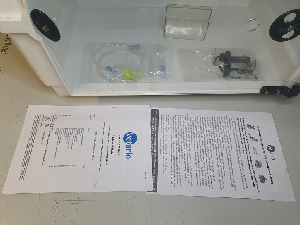 Vetario T50M Intensivstation, groß, mit temp., Luftfeuchte Steuerung sowie Anschlussmöglichkeit für Vernebler und Temperatur Alarm, SN:HD463A/231106003-Gebraucht und repariert.
