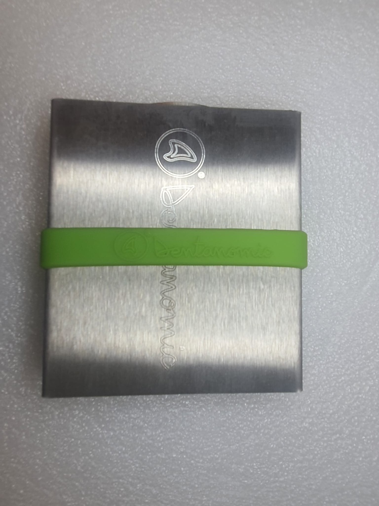 Dentanomic Periostelevator Set bestehend aus 4 Periostelevator Klingen (2, 4, 6 und 8 mm) + Sterilisationsbehälter - Der Artikel ist ohne Originalverpackung