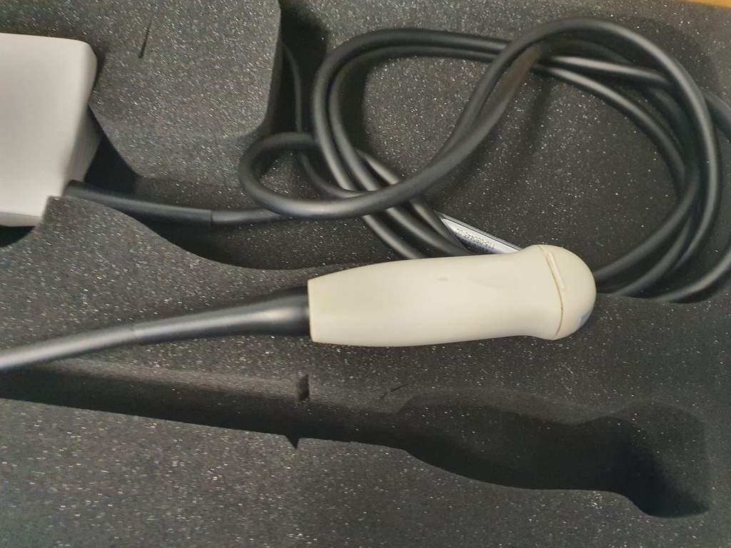 Schallkopf 6,5 MHz mikro-konvex für MAGIC 3000 PLUS /6000 PLUS, 5/6,5/7,5/8,5 MHz, SN: LP8C38013095A  - Gebrauchsspuren, in der Originalverpackung, Baujahr 08/2023.