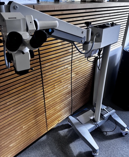 [G32814001] Operationsmikroskop mit Motor-Zoom - Gebraucht